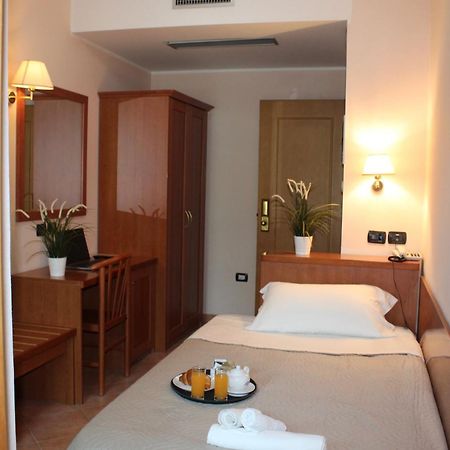 Hotel Jole Cesenatico Exterior photo