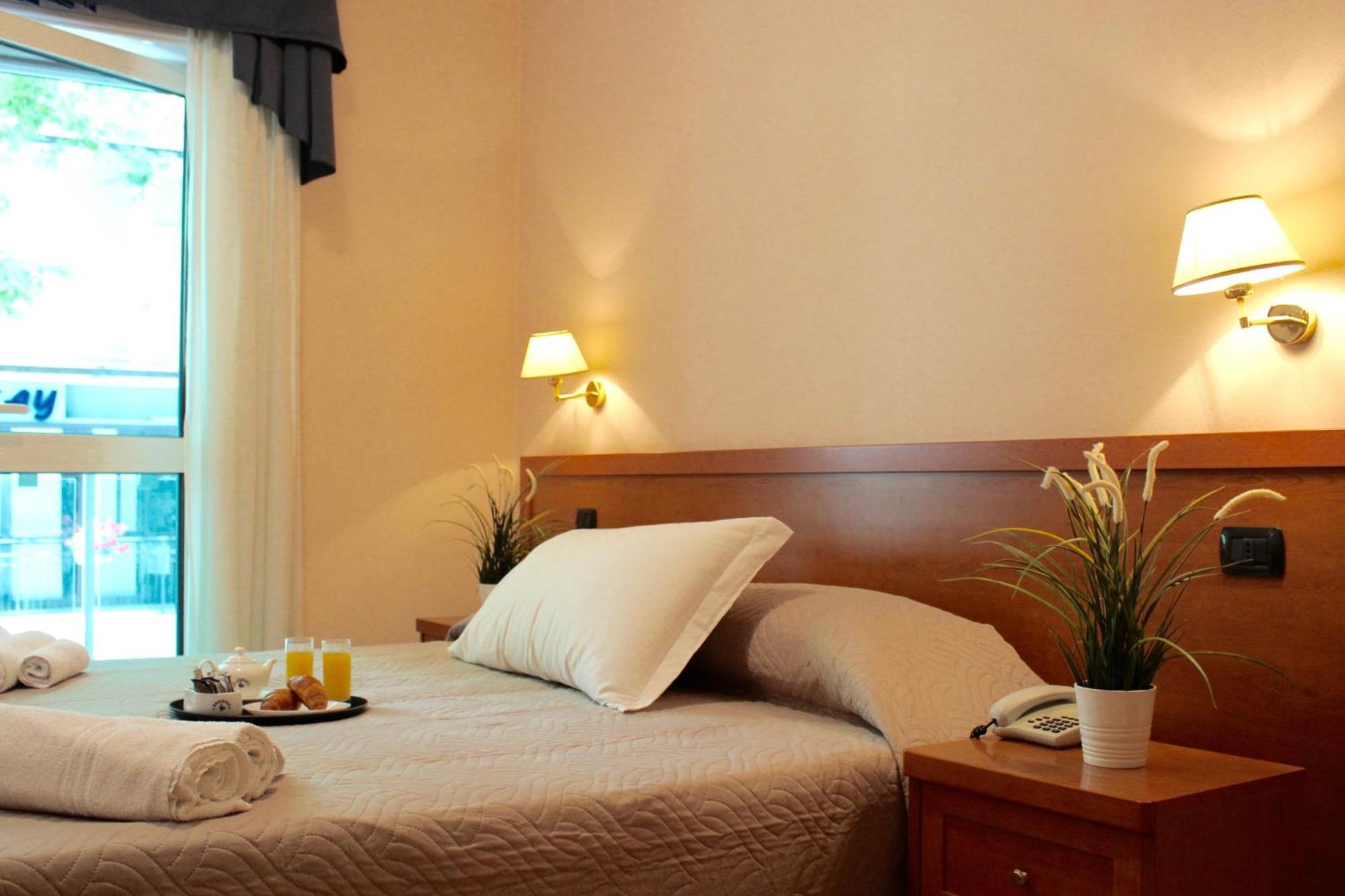 Hotel Jole Cesenatico Exterior photo
