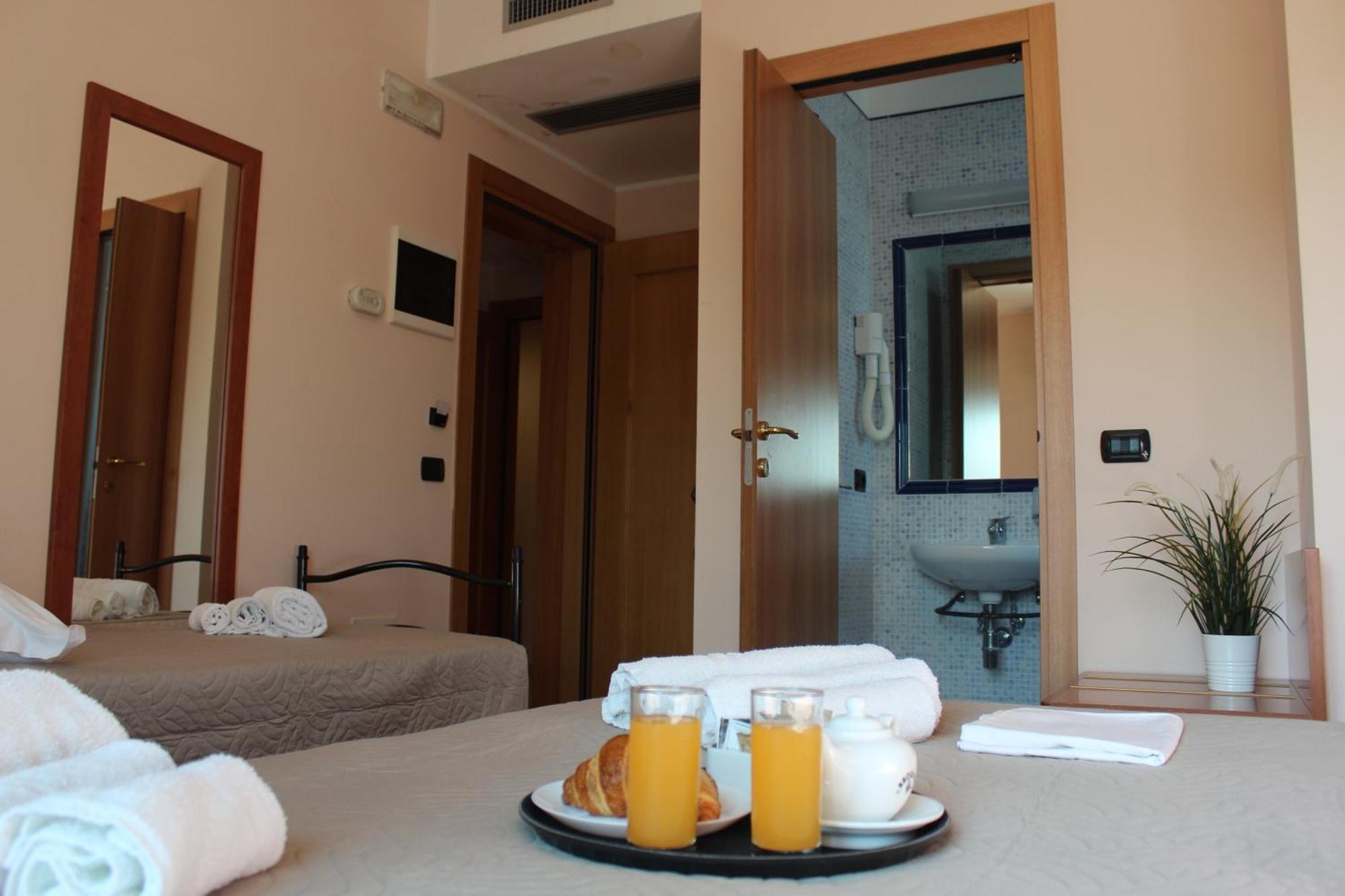 Hotel Jole Cesenatico Exterior photo